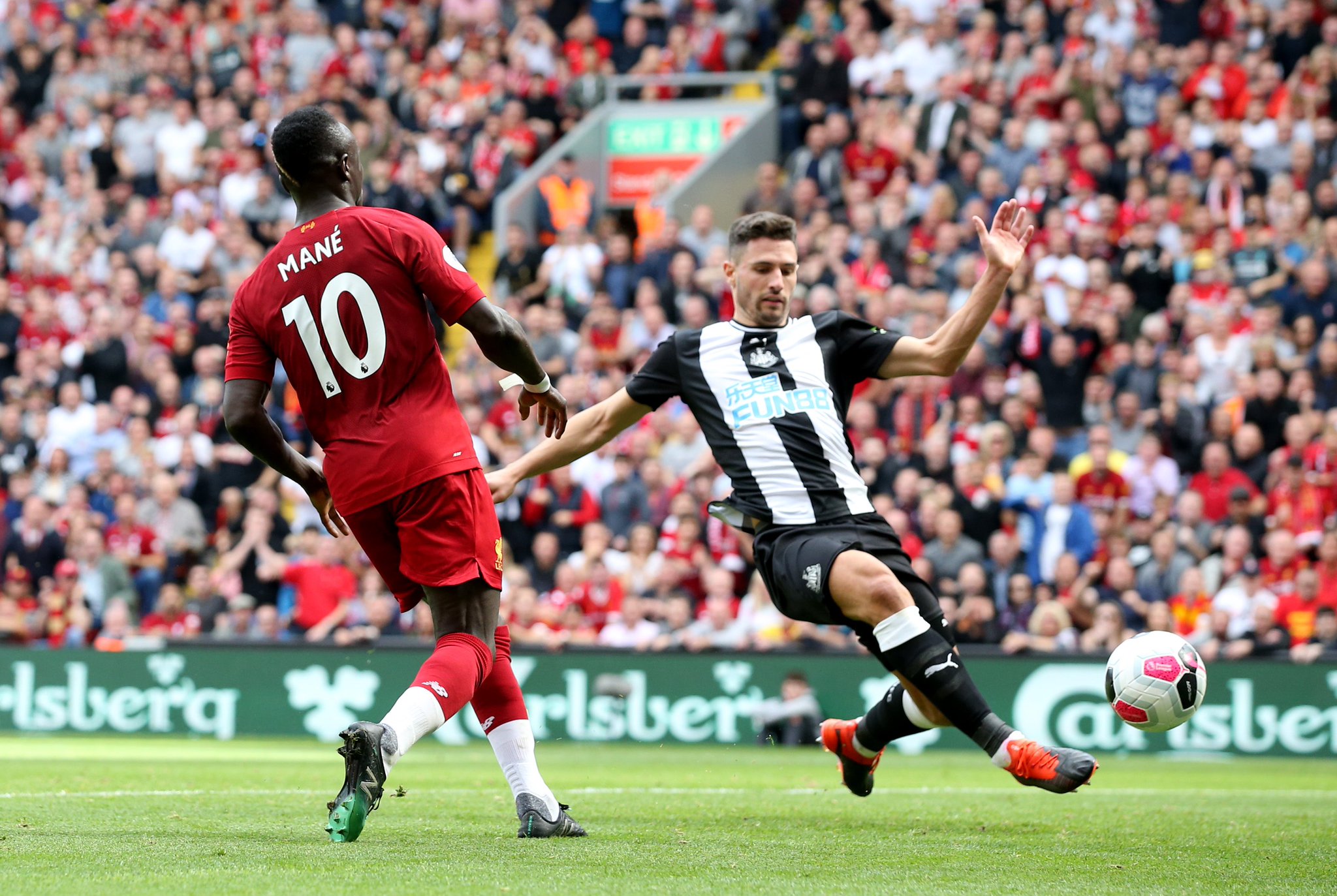 在当代足坛 在当代足坛